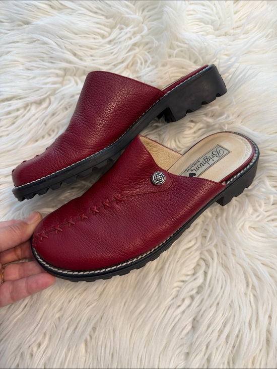Brighton Shoes - BRIGHTON Women's Burgundy Leather Slip-On Clogs size 8 excellent condition